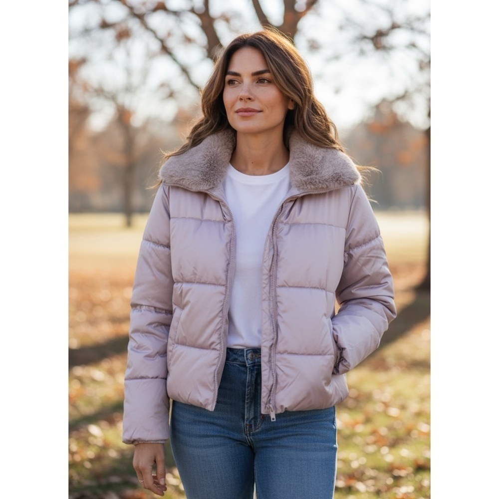 Gap relaxed fit puffer jacket with fur collar NEW small $150